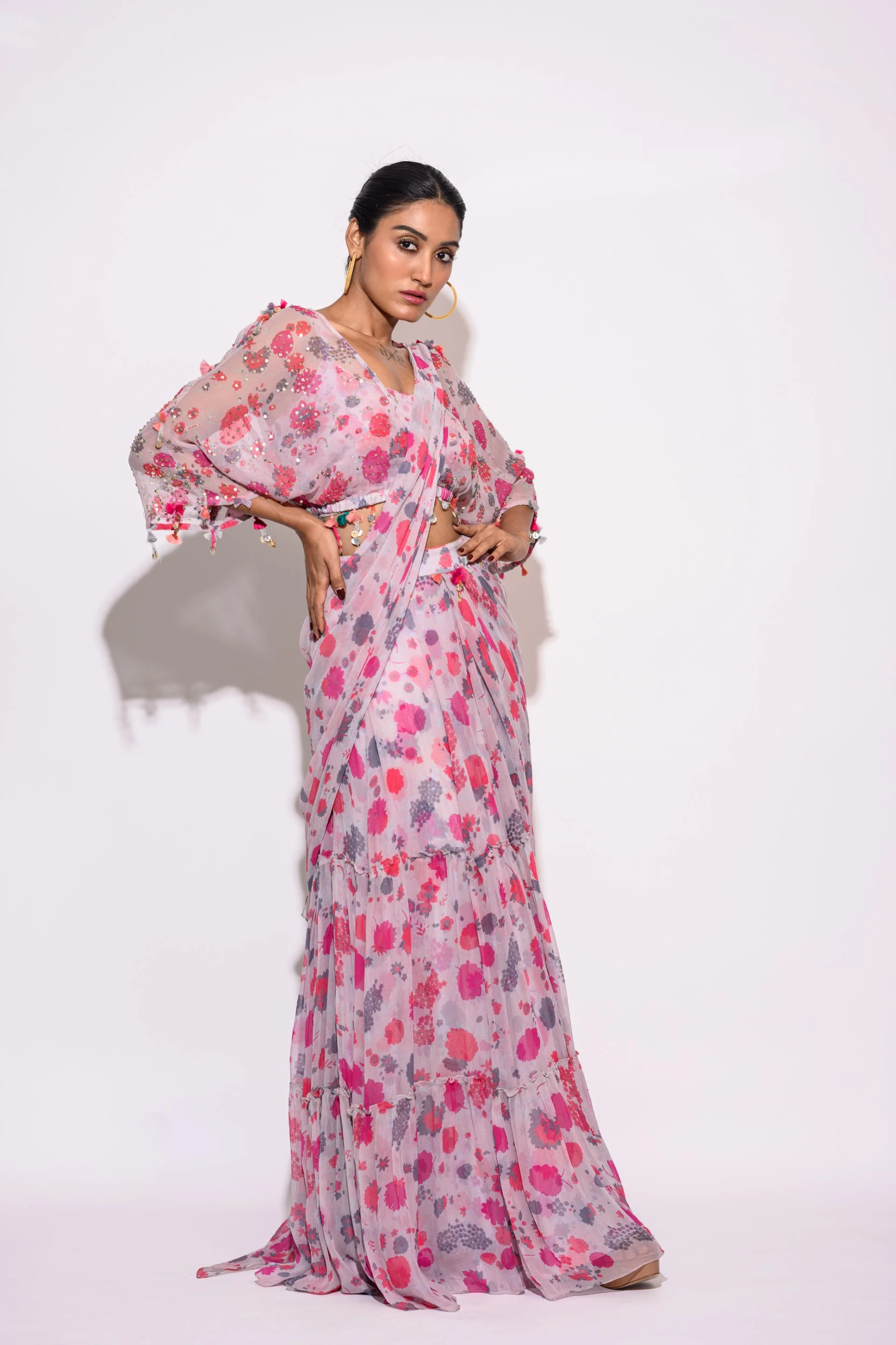 Printed Grey Draped Saree - Image 3