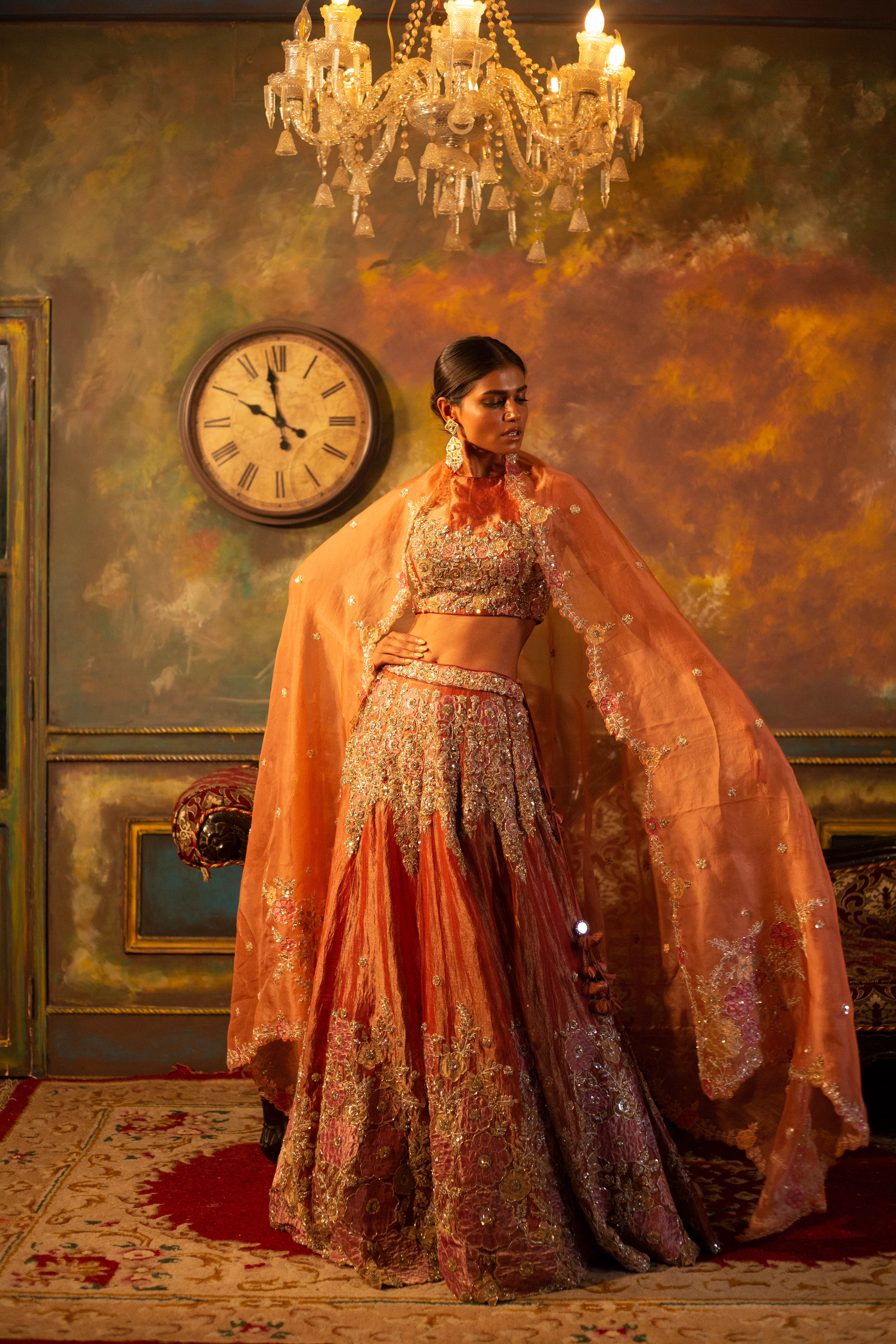 Radiant Gilt Majesty Ensemble - Image 3