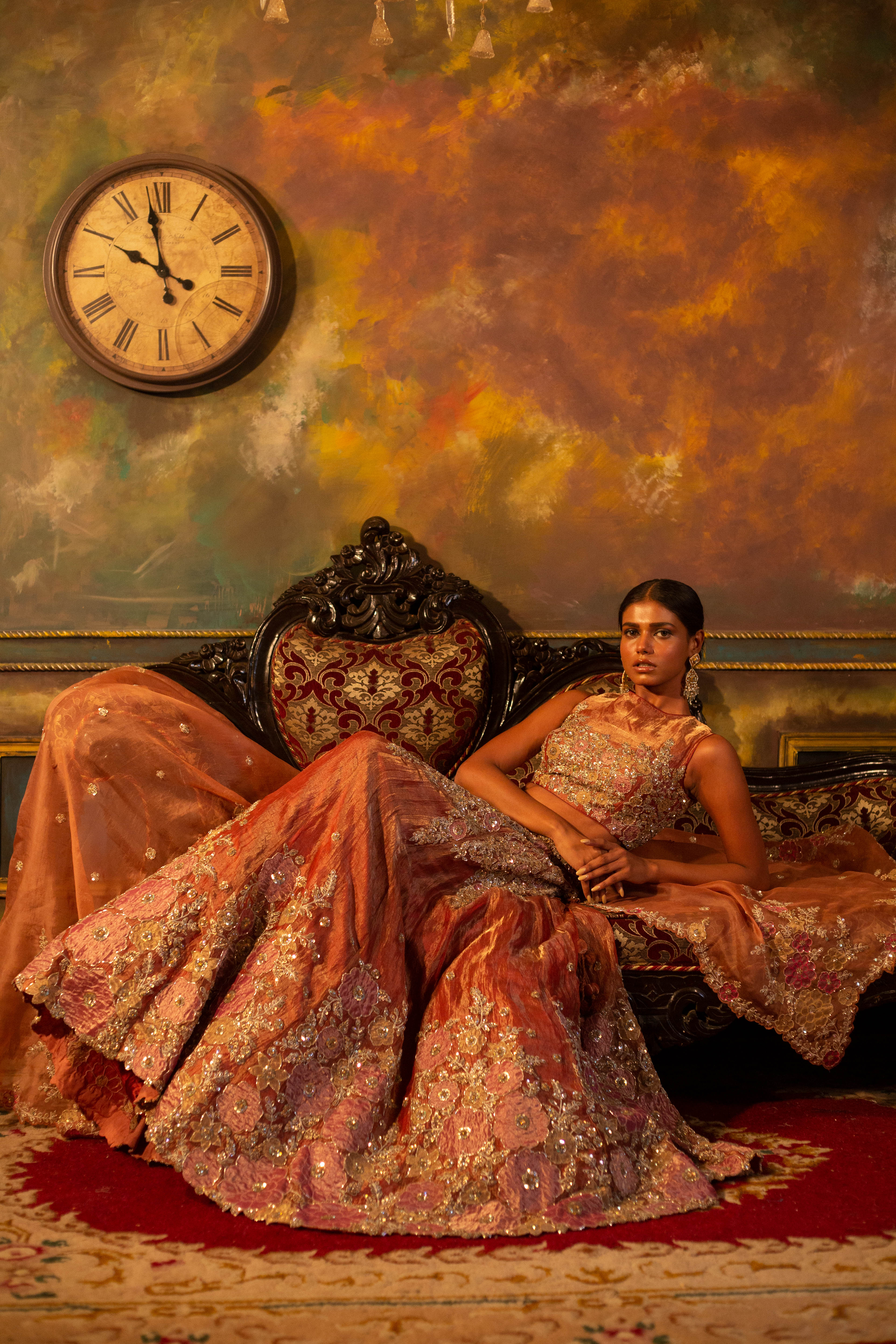 Radiant Gilt Majesty Ensemble - Image 4