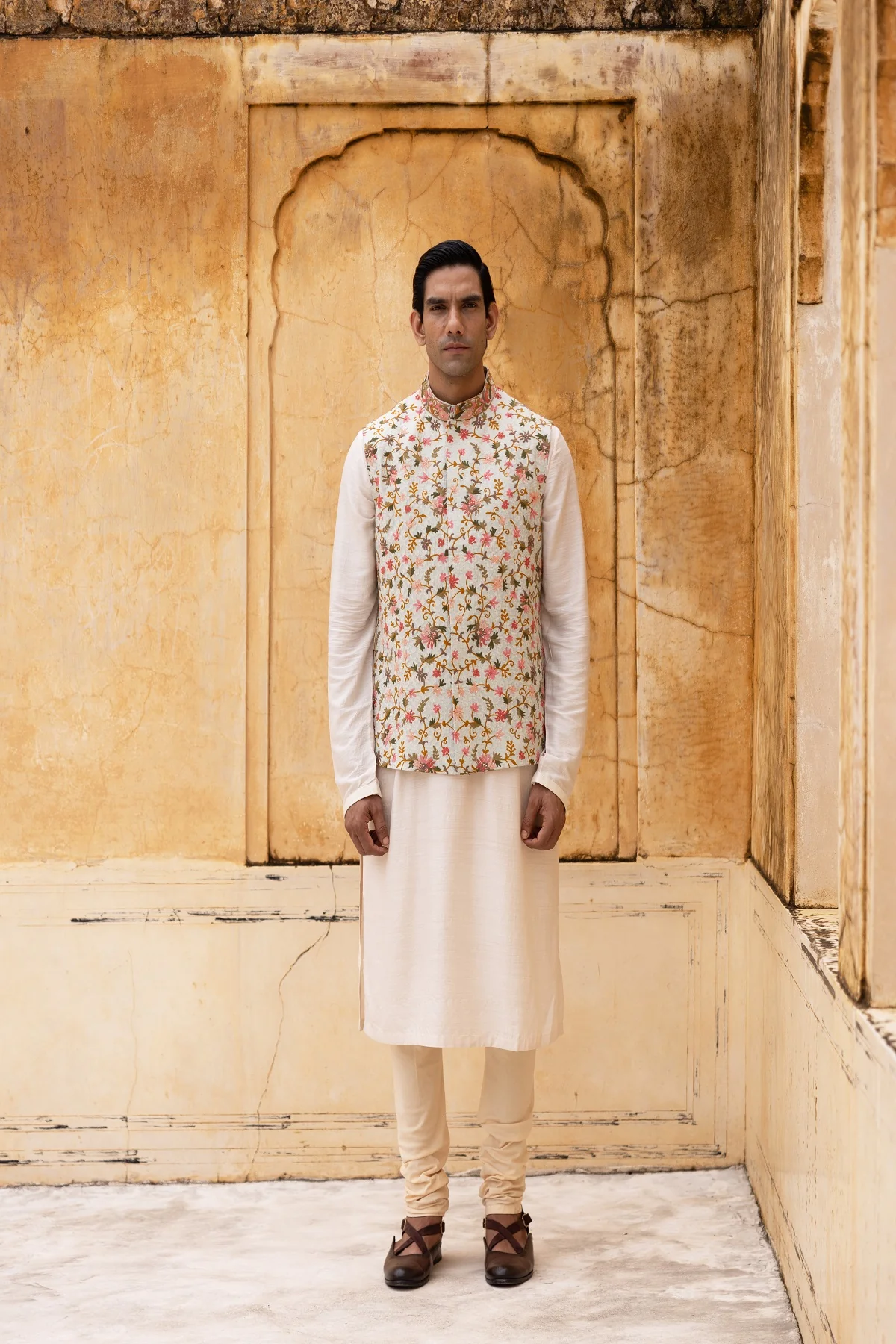 Regal Charm Kurta Set for Men - Image 3