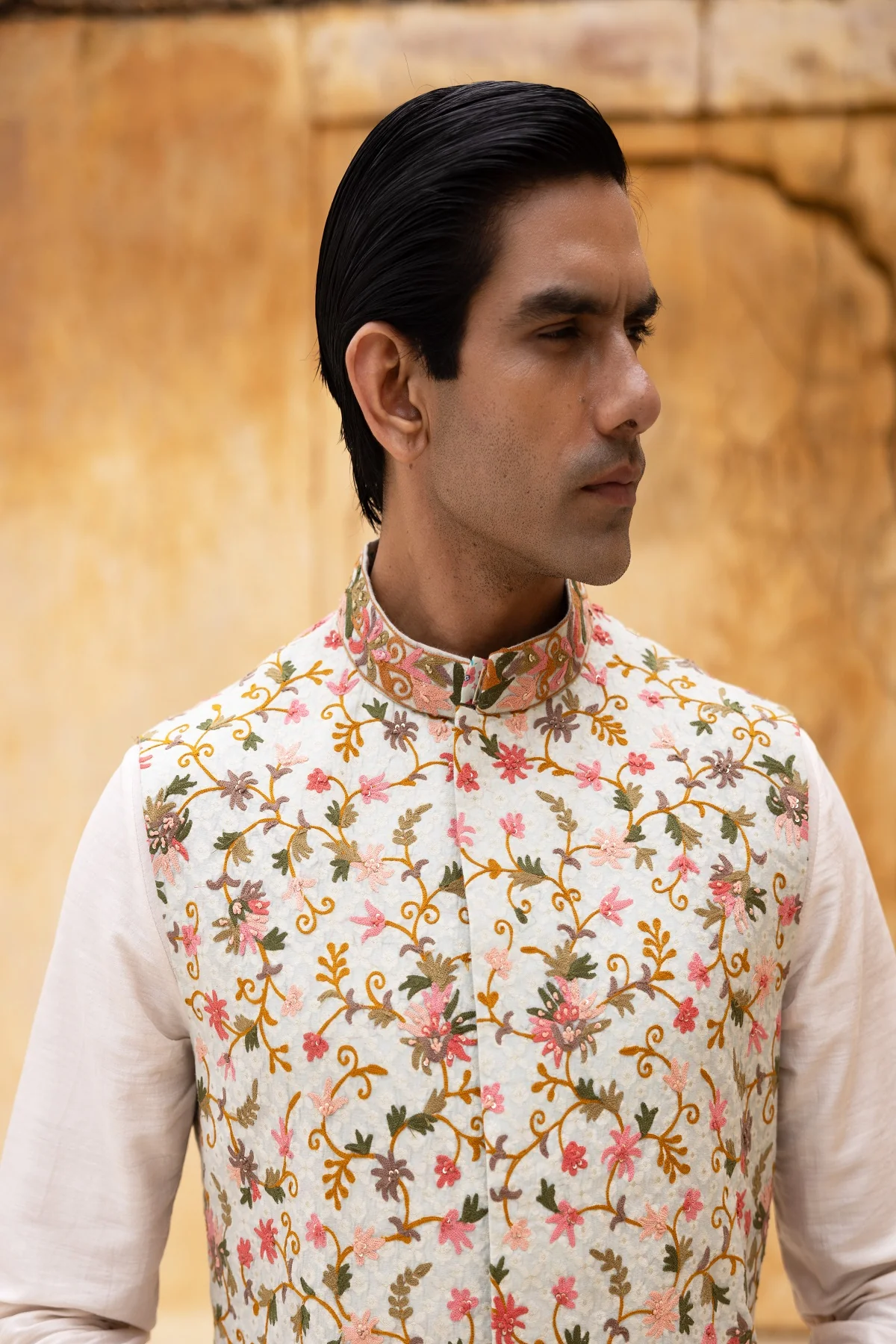 Regal Charm Kurta Set for Men - Image 7