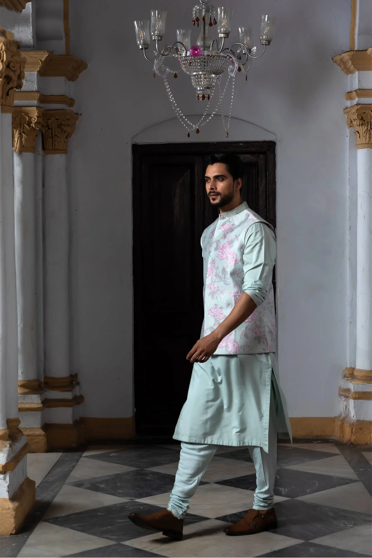 Regal Essence Kurta Set - Image 5