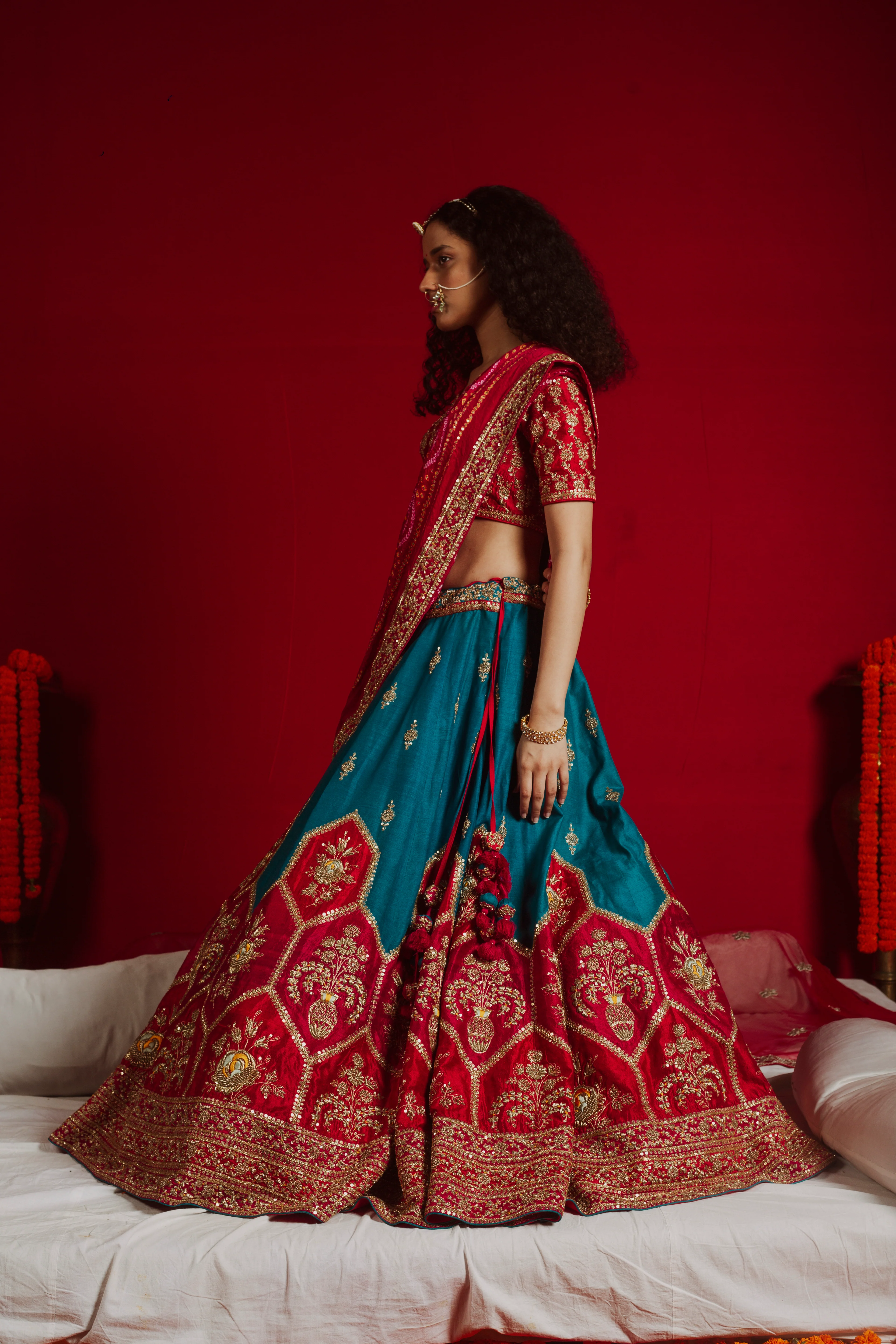 Royal Tapestry Elegance - Image 3
